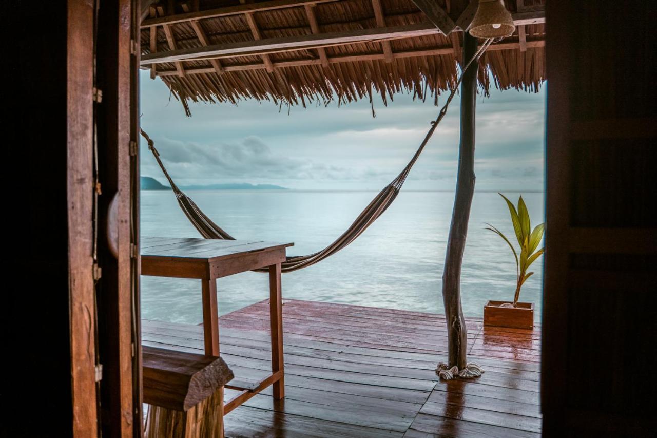 Methos Homestay - Raja Ampat Yennanas Besir 외부 사진
