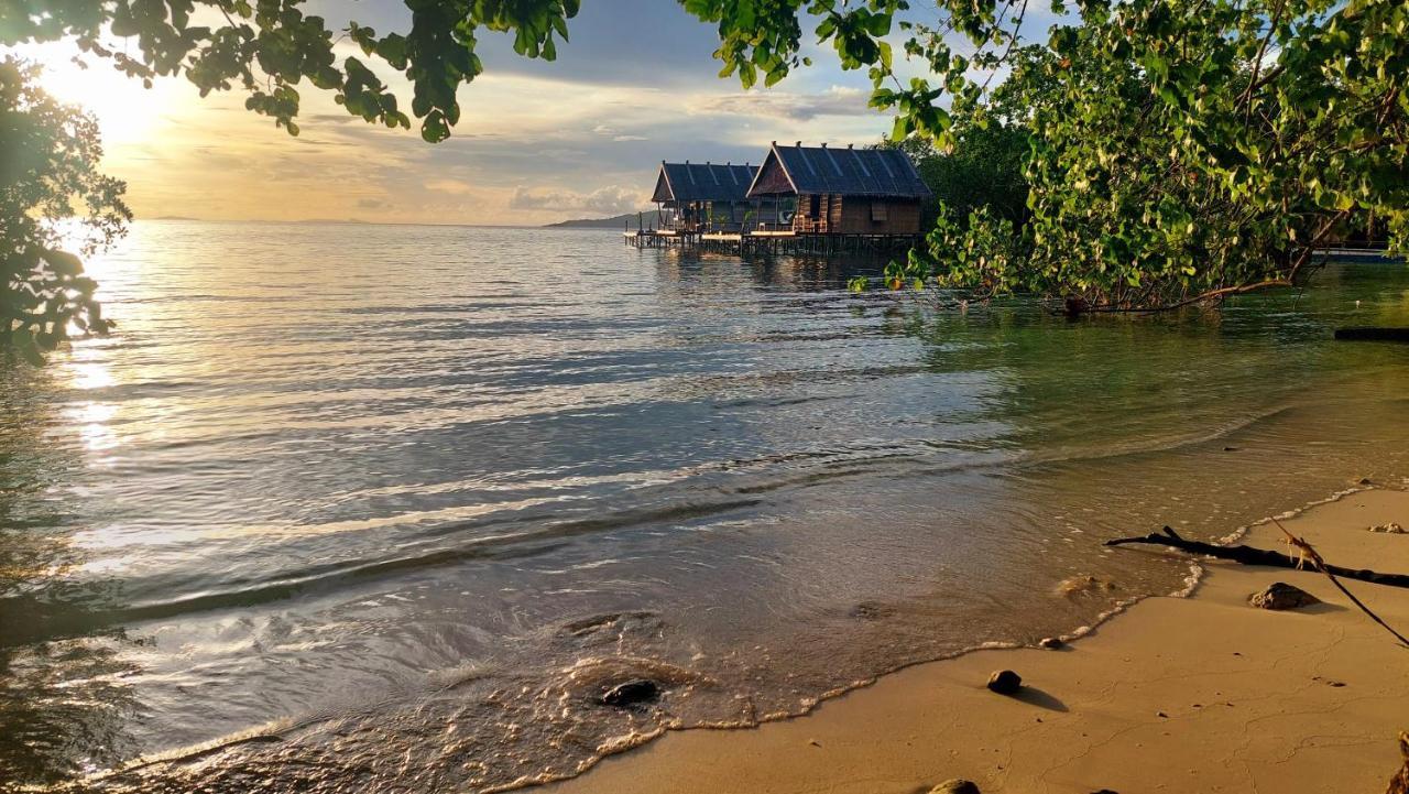 Methos Homestay - Raja Ampat Yennanas Besir 외부 사진