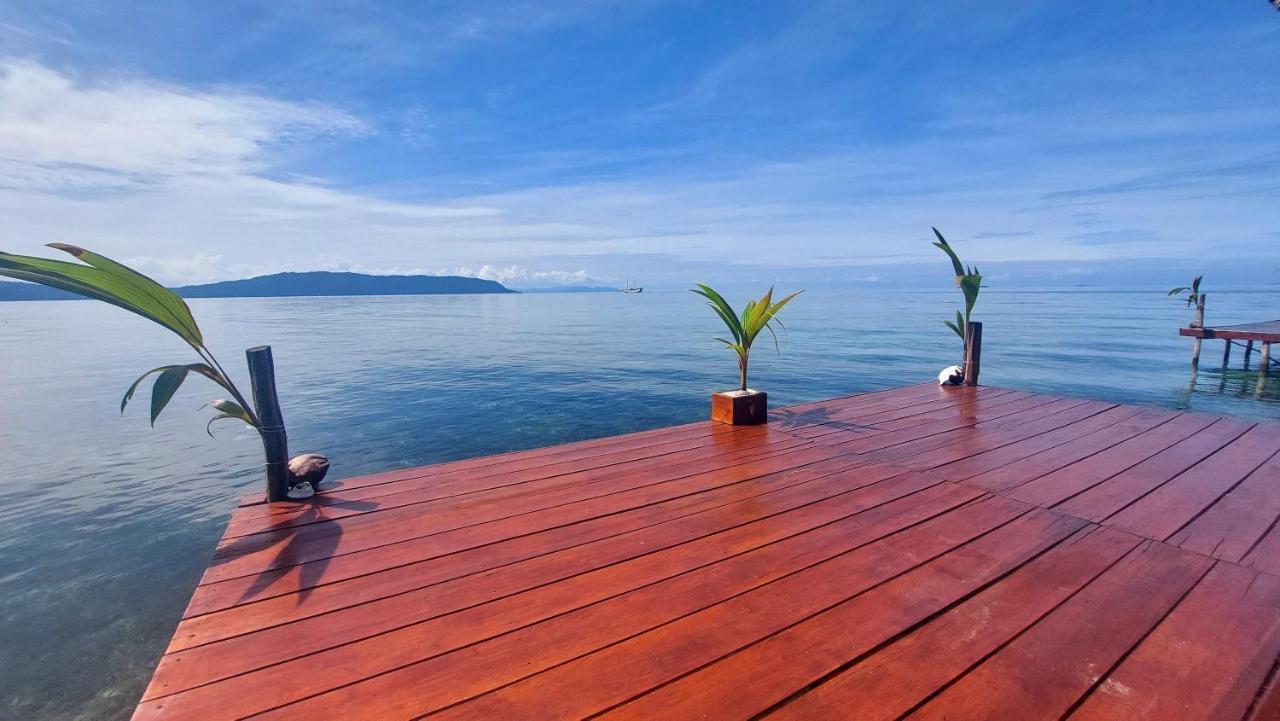 Methos Homestay - Raja Ampat Yennanas Besir 외부 사진